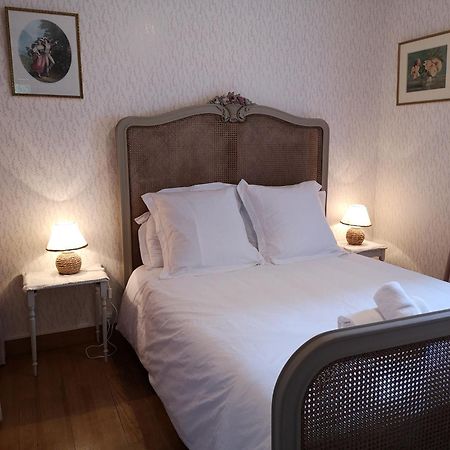 La Roseliere Maison Plain Pied Confortable Belle Decoration Jardin Magnifique 10 Mn A Pied Centre Ville Bayeux Proche Plages Du Debarquement Exterior photo