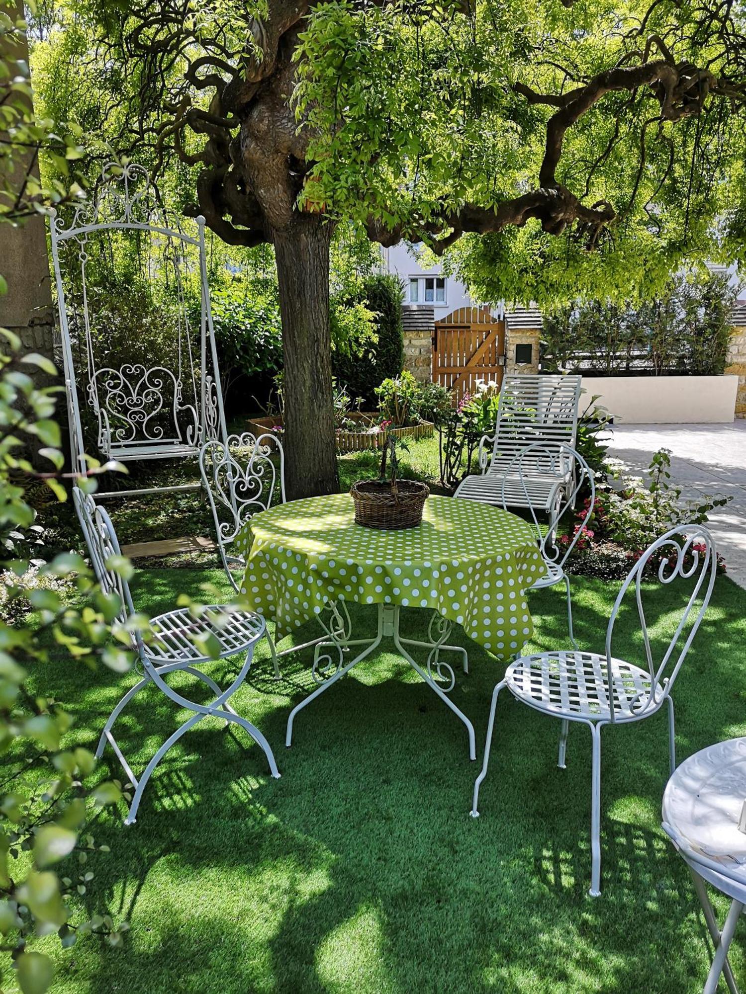 La Roseliere Maison Plain Pied Confortable Belle Decoration Jardin Magnifique 10 Mn A Pied Centre Ville Bayeux Proche Plages Du Debarquement Exterior photo